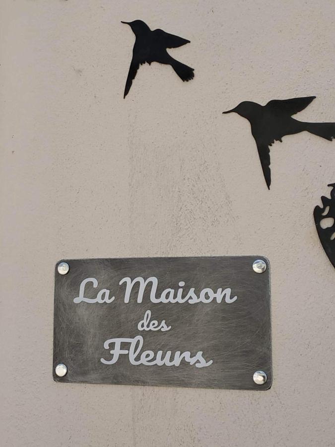 La Maison Des Fleurs Scrignac Exterior foto